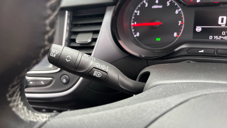 Vauxhall Crossland 1.2 Turbo Design 5dr Petrol Hatchback